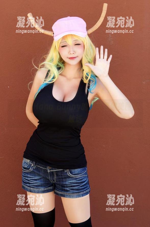 Hana Bunny 小白兔Hana Bunny的校园偶像美图大放送
